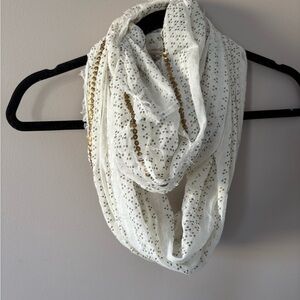 NWT Elegant White and Gold Infinity Scarf